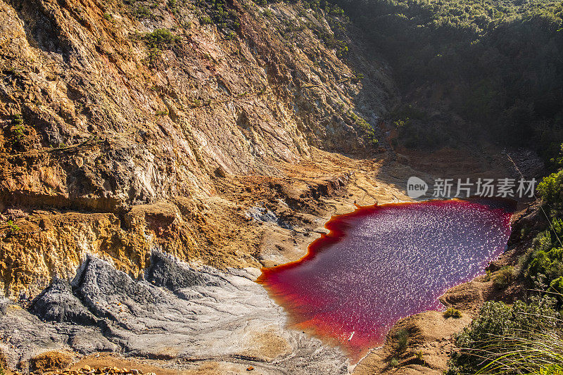 厄尔巴岛，Laghetto delle Conche(意大利托斯卡纳群岛)